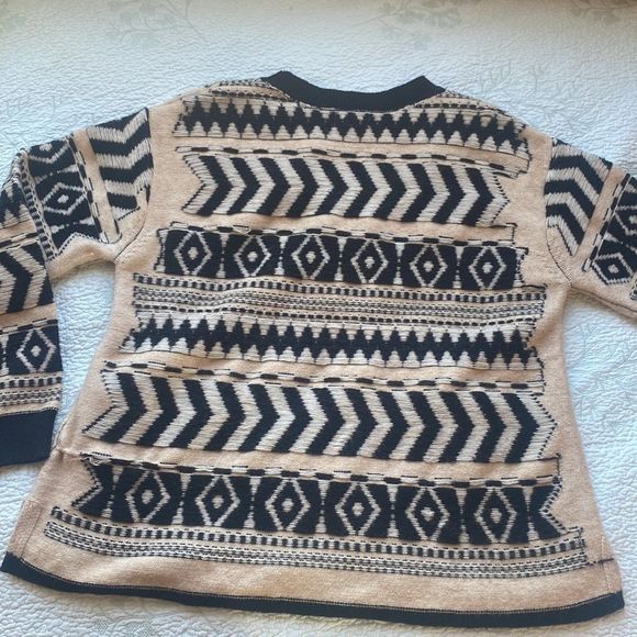&Merci Size L Aztec Sweater - Picture 7 of 13